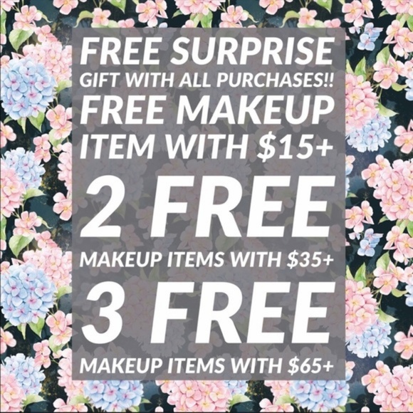 Trendy bomber jacket & skirt set - Picture 3 of 3